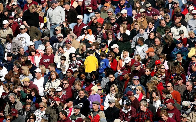 crowd of people 1488213 1280